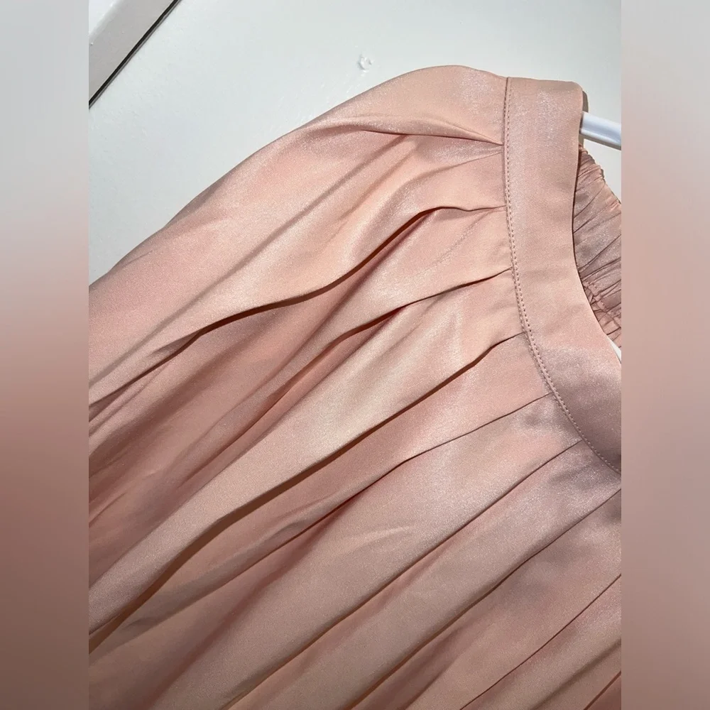 Elegant Pink Skirt - Picture 3 of 10